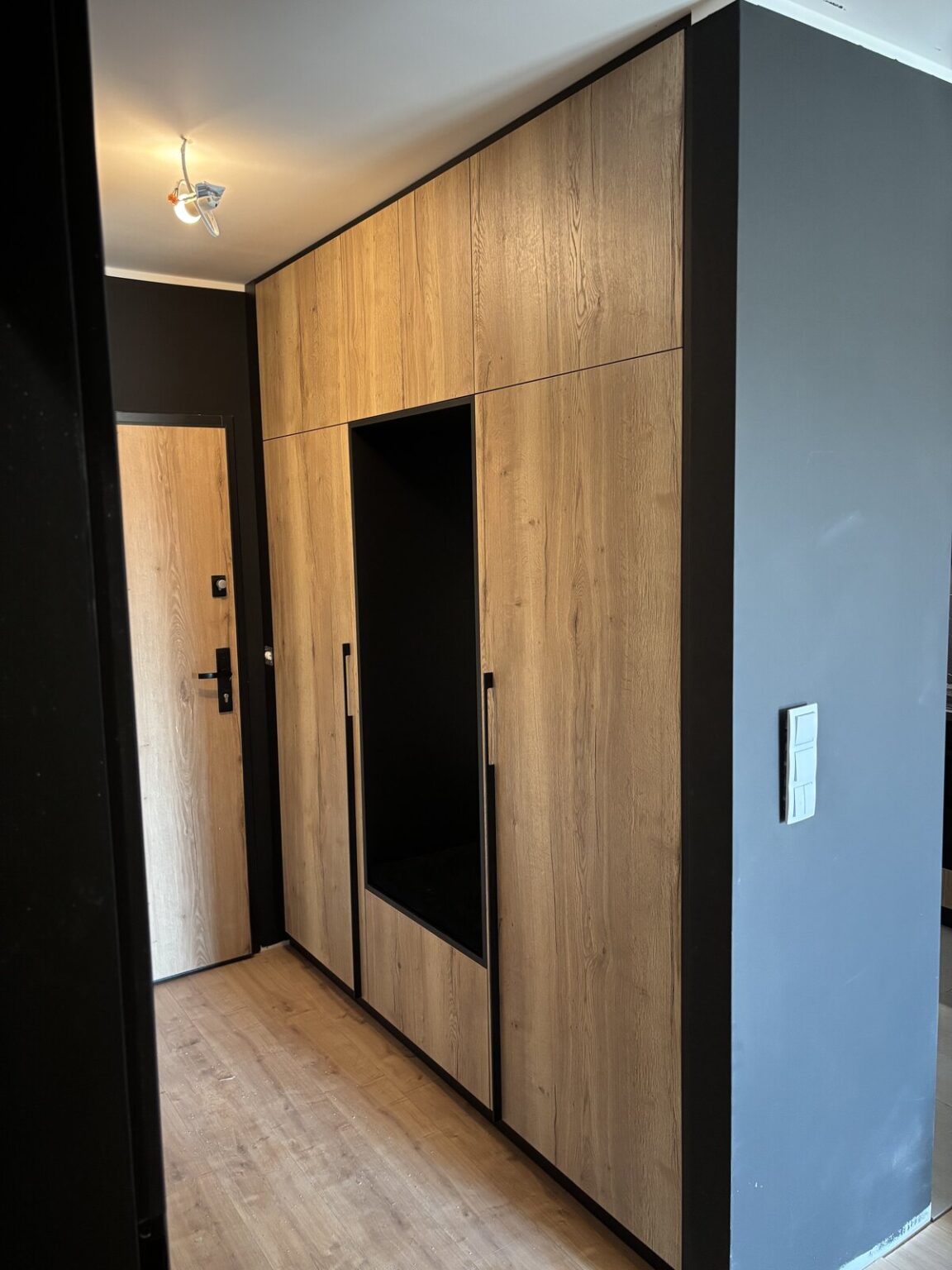 Szafa na wymiar Niepołomice